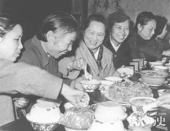 民国第一夫人:国母宋庆龄可能不姓“宋”