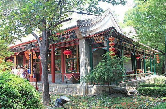 爱新觉罗·昭梿为何放着铁帽子王不当,反而跑去当作家