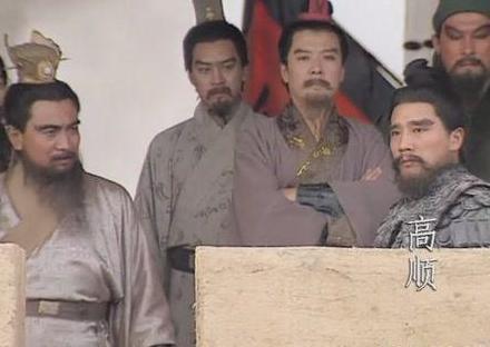 夏侯惇瞎眼之后做了什么事情 为何士兵看了之后十分震惊呢