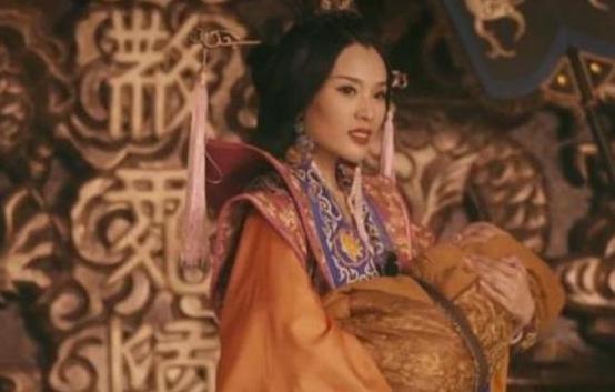 皇帝死讯传来,妃子竟跳舞庆祝,第二天皇帝回宫,她被满门抄斩