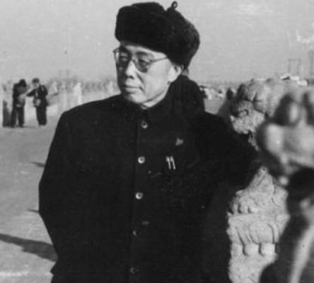 中国现代戏剧三大奠基人之一 文艺活动家田汉简介