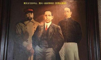 身为鲁迅老师的章太炎死后连安葬的钱都没有 这是什么原因导致的