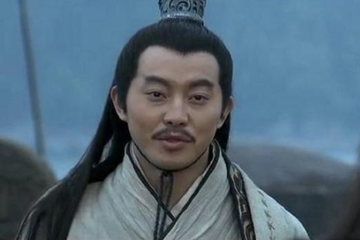 孙权追封父亲孙坚为帝,为何追封哥哥孙策为王