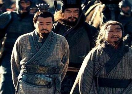 刘备争霸中原为何一事无成呢 庞统一语道破