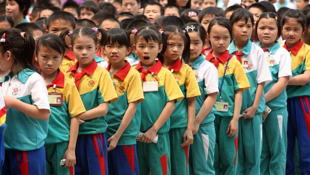 中国校服百年变迁 民国林徽因时代最纯朴（组图）