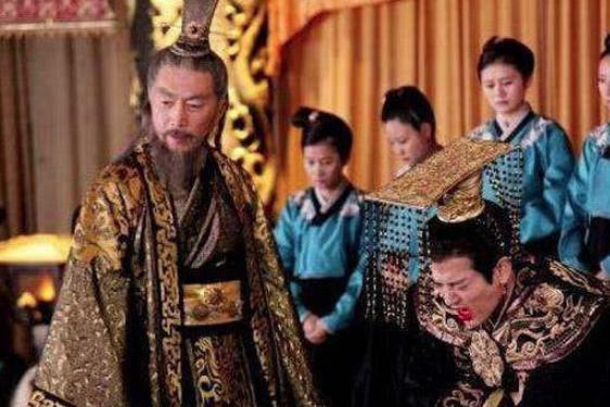 重臣被杀这个皇帝还拍手叫好，八个月后被迫下台