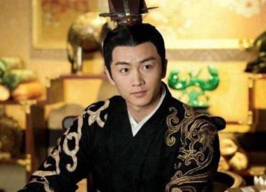 重臣被杀这个皇帝还拍手叫好，八个月后被迫下台