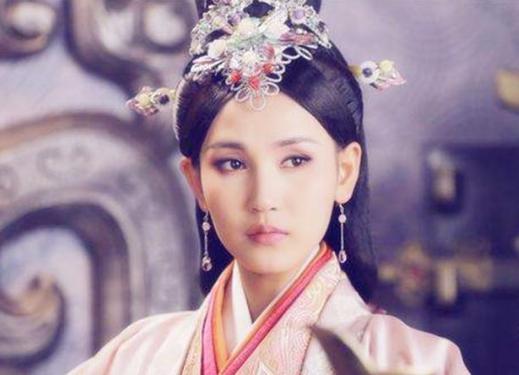 五胡乱华之后的东晋皇帝都短命了,一个女人三度垂帘辅佐帝王!