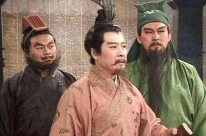 刘备的恩师卢植,其后人也是非常了不得