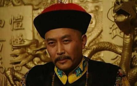 一清官退休时怕被乡亲嘲笑,拉几箱砖头回老家,乾隆知晓后很感动