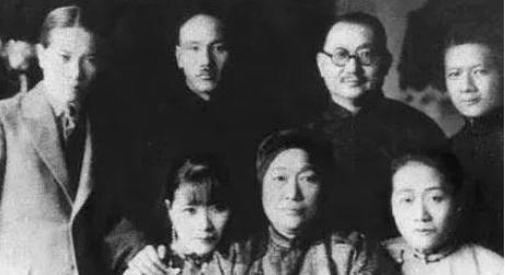 宋氏三姐妹的母亲,被称为中国最强“辣妈”