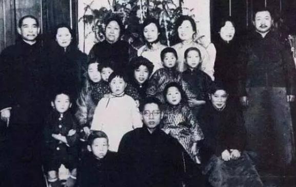 宋氏三姐妹的母亲,被称为中国最强“辣妈”