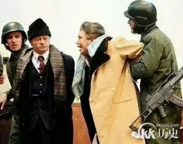 齐奥塞斯库覆灭之路:从巅峰到被枪决只用了六天!