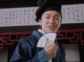 唐伯虎不可能点秋香，你看秋香的那把扇子上，写着什么呢
