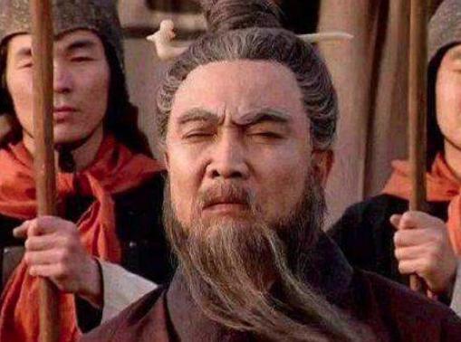 袁绍死后,曹操为何亲自到墓前哭丧吊唁