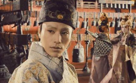 二郎神的由来：其实二郎神并不叫杨戬，杨戬只是宋朝的一个太监