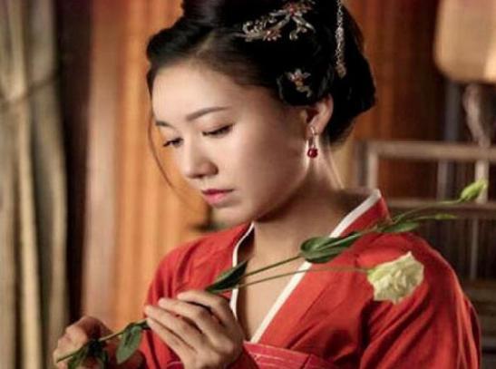 古代小妾地位低下,但有一优势让正方嫉妒