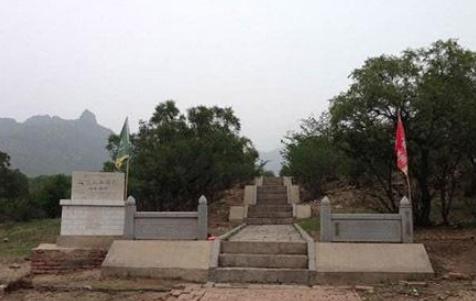 她帮丈夫开国助儿子称帝,晚年却被孙子幽禁