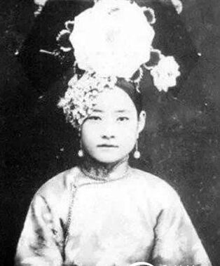 清朝的审美观 清朝的妃子都很美吗？