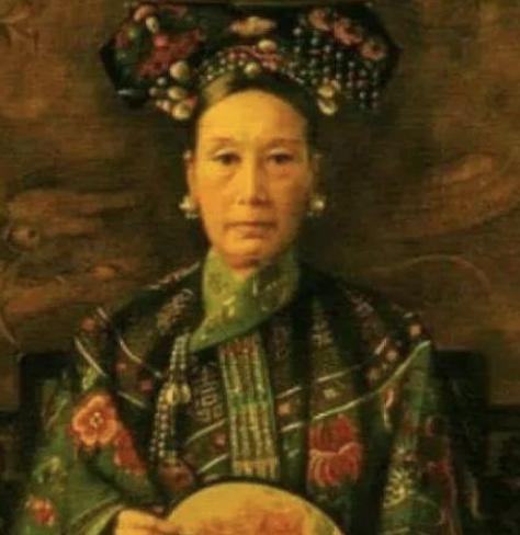 咸丰皇帝有那么多的妃子,慈禧为何那么受宠
