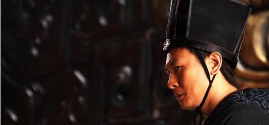 如果秦始皇没有死,那么他一手建立的强大帝国会那么快灭亡吗?