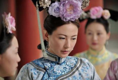 她陪伴嘉庆四十年,守寡后才成贵妃