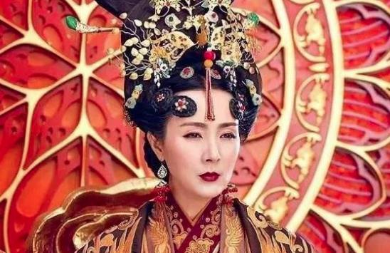 辽国开国皇后述律平帮丈夫打天下，晚年因谋杀孙子被废