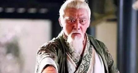 伍子胥是一代忠臣,他投吴灭楚的原因是什么