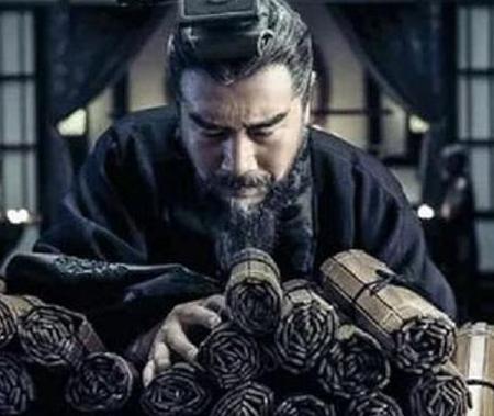曹操临死前给曹丕留下四位名将 这四个人是谁