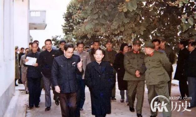 胡耀邦下台内幕：胡耀邦下台的历史原因是什么