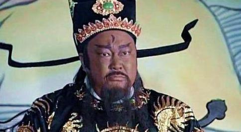 “包青天”和“海青天”谁的职位更高