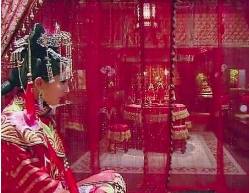 她是皇帝的掌上明珠,新婚三天后为何自尽