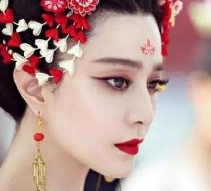 武则天还政是真的因为狄仁杰的劝说吗 真相到底是什么样的