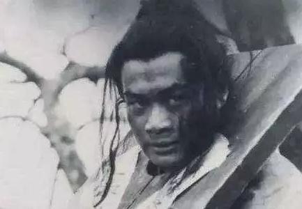 海瑞上任立马放掉一批犯人,数年后众人拍手叫好