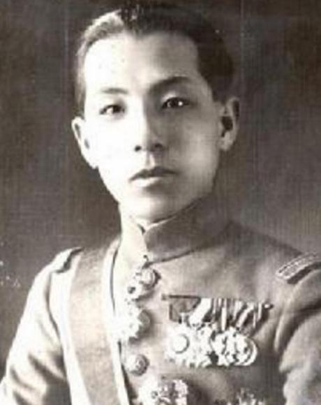 张学良和宣统首次见面，为啥还要三跪九拜