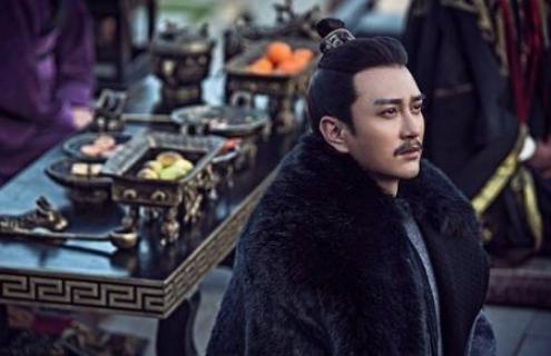 文不如曹植,武不如曹彰,曹丕到底靠的什么