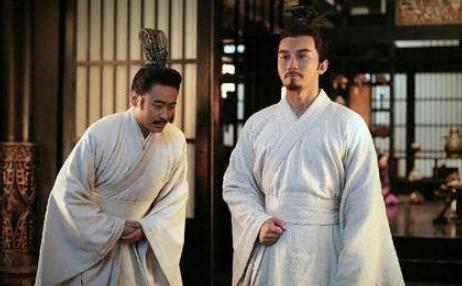 文不如曹植,武不如曹彰,曹丕到底靠的什么