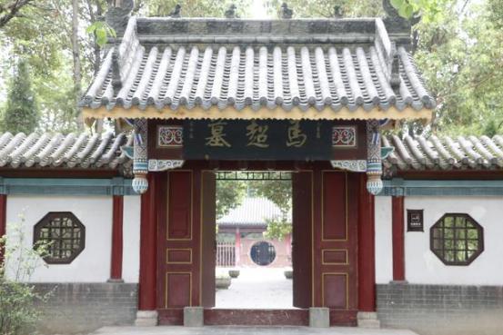 马超号称“西凉战神”,实力更胜赵云,却为何背负“三国第一坑爹将”的骂名