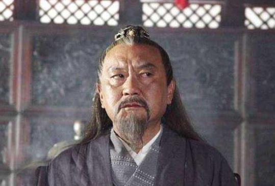 这个大臣三次退隐仍被启用,最后还是被杀了