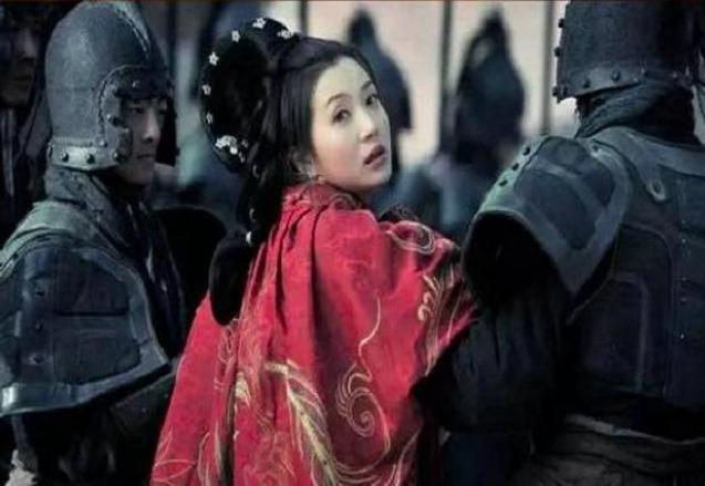 吕布曾有两次机会逃生,却因这个女人错失良机