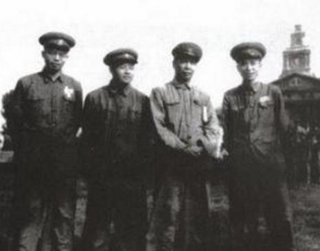 查玉升给子孙看军中团结性的一个窍门是什么