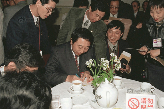 盘点：那些年的两会文艺大咖都有谁