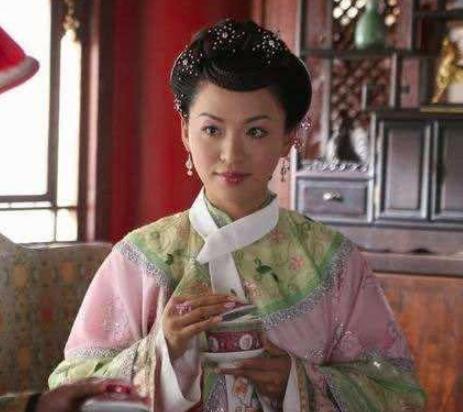 成贵妃16岁被纳入后宫,两次降级却还能住进寿康宫