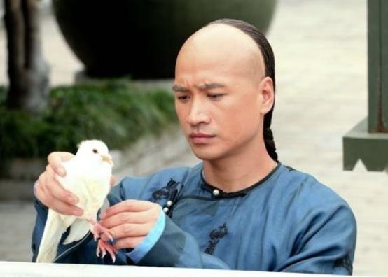 康熙当时有12个成年皇子,哪三个没有参加九子夺嫡