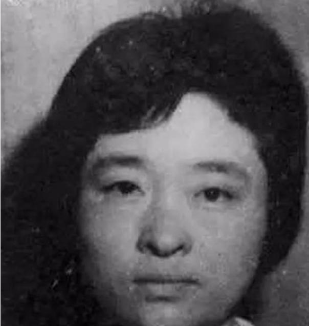 我国近代史上贪污金额最大的女贪污犯汤兰英,7个男人迷恋她到不能自拔