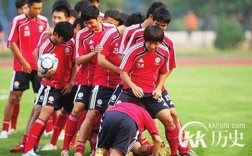 从小被骗!中国小孩一直信以为真的36个谎言