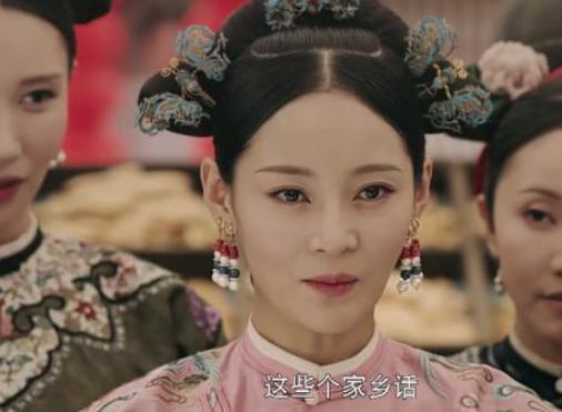 她只是紫禁城内的婢女,生下皇长子被皇帝一脚踢死