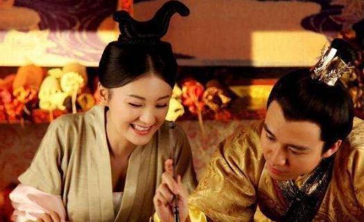 一个侍女上位的皇后,把自己侍女献给皇上多年后后悔不已!