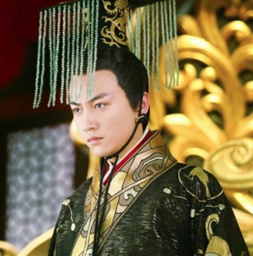 夫人被毒死，丈夫5年后杀掉仇家九族