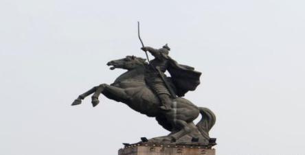 赵武灵王可以称得上伟大的帝王 为何晚年却被自己的儿子围困而死呢